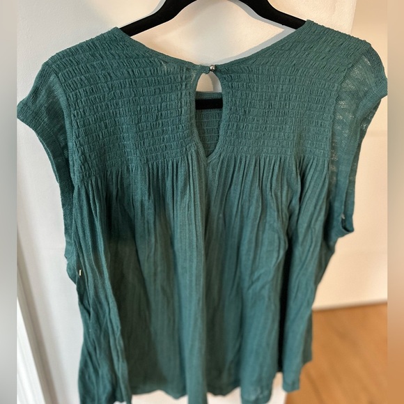 Anthropologie Akemi & Kim Smocked Swing Top in Green - Picture 8 of 9